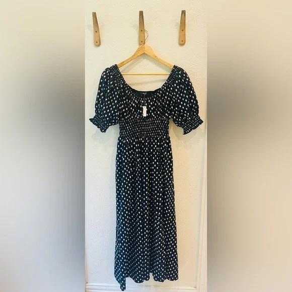 NWT Madewell Smocked-Waist Midi Dress in Black/White Shibori Dot Print Size 00 - Picture 2 of 4